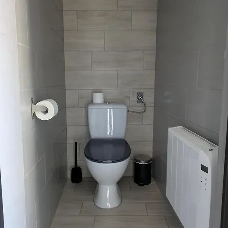 Maison Centre Confort, Lit Queen Size, Parking Gratuit *