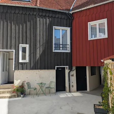 Ferienhaus Maison Centre Confort, Lit Queen Size, Parking Gratuit *